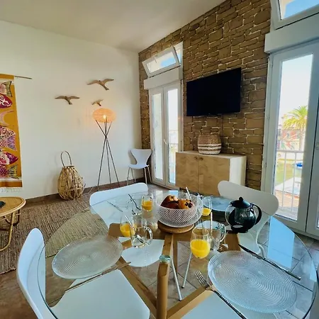 Apartment Terrasse Du Port -appartement 2 Avec Vue Sur Le Canal *