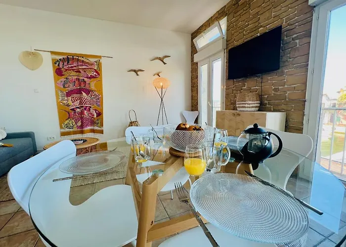 Terrasse Du Port -appartement 2 Avec Vue Sur Le Canal * Le Grau-du-Roi