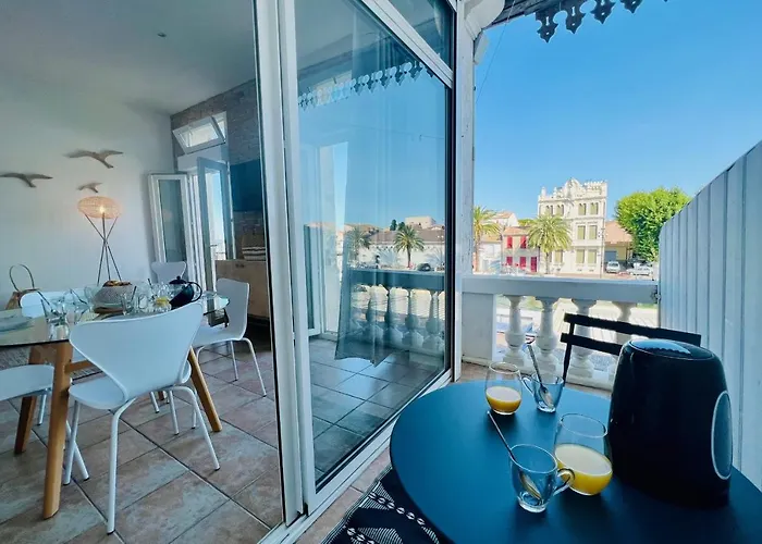Terrasse Du Port -appartement 2 Avec Vue Sur Le Canal Le Grau-du-Roi